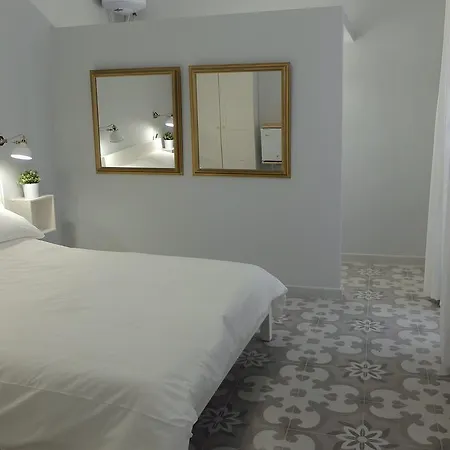 Guest house No. 17 *